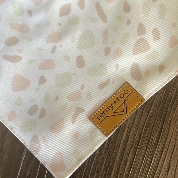 Small Pet Bandanas (3) - Picture 3 of 5